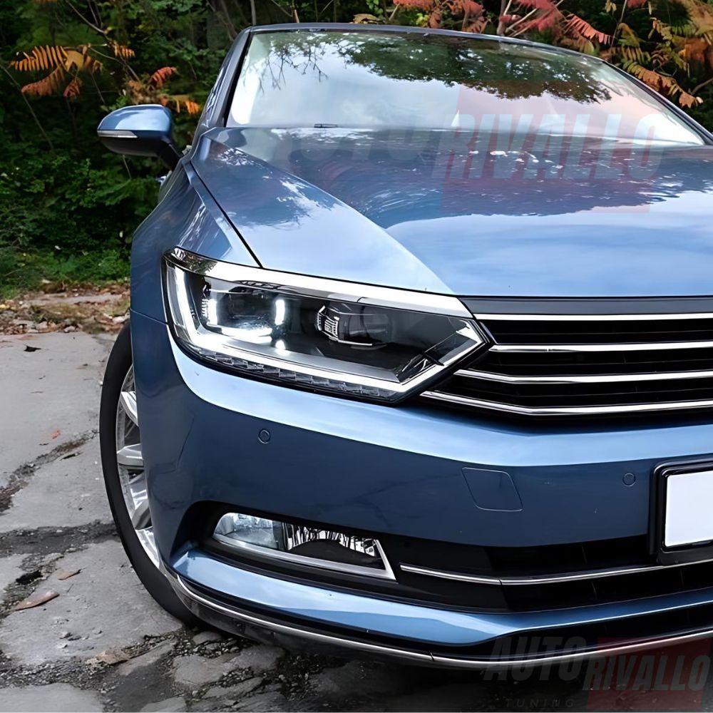 VW Passat B8 2014-2019 Fari Anteriori Full LED Matrix Design Frecce Dinamiche