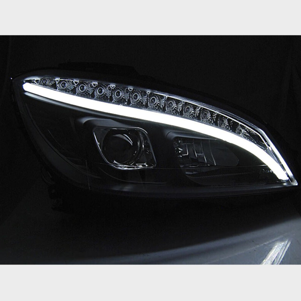 Mercedes Classe C W204 07-10 Fari Anteriori Luci Diurne LED